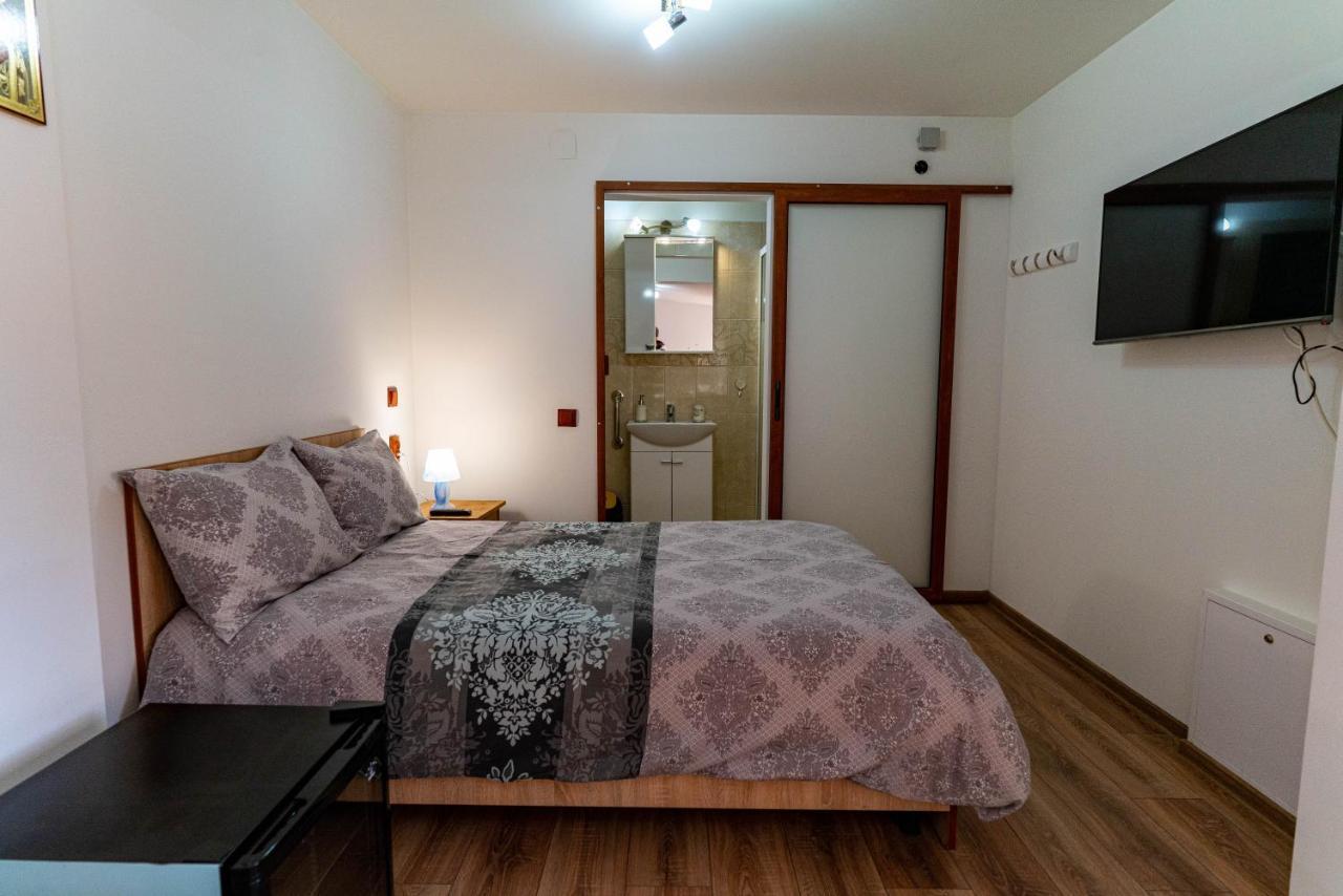 La Bebe 2 Beds Apartment Hunedoara Luaran gambar